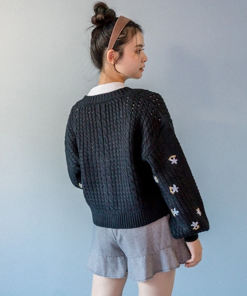 OLIVE des OLIVE（オリーブデオリーブ）の「お花刺繍カーディガン（カーディガン/ボレロ・レディース・ブラック/ブルー/ミント/オフホワイト・FREE）」の9枚目の写真