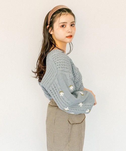 OLIVE des OLIVE（オリーブデオリーブ）の「お花刺繍カーディガン（カーディガン/ボレロ・レディース・ブラック/ブルー/ミント/オフホワイト・FREE）」の18枚目の写真