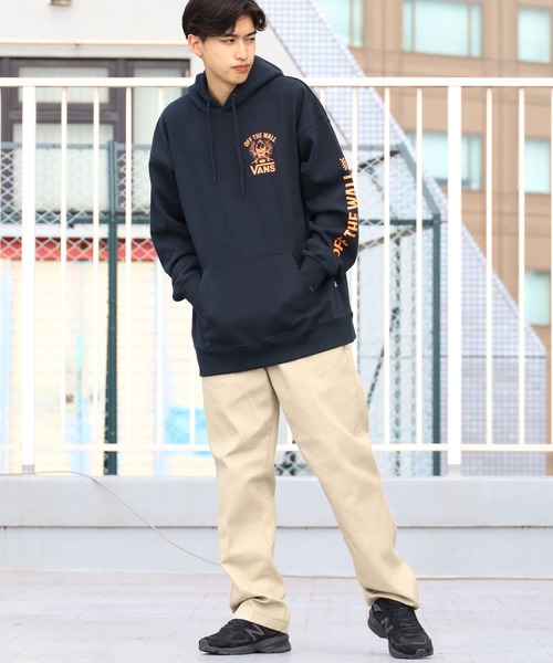 VANS（バンズ）の「VANS/バンズ  M VANS SK8 SKULL HOODIE パーカー 袖プリント バックプリント フーディー パイル（パーカー・メンズ・ブラック/ヘザーグレー/ベージュ・XL/M/L）」の15枚目の写真
