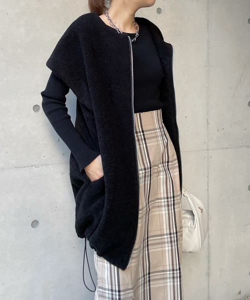 DouDou(ドゥドゥ)の「ボアベスト(ベスト・レディース・アイボリー/ブラック・FREE)」の2枚目の写真