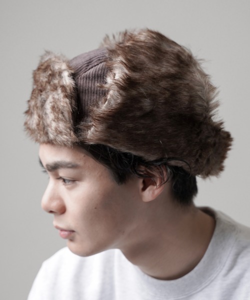 SPINNS(スピンズ)の「コーデュロイ アビエーターキャップ(キャップ・メンズ・カーキ/ブラック/ブラウン・ONESIZE)」の3枚目の写真