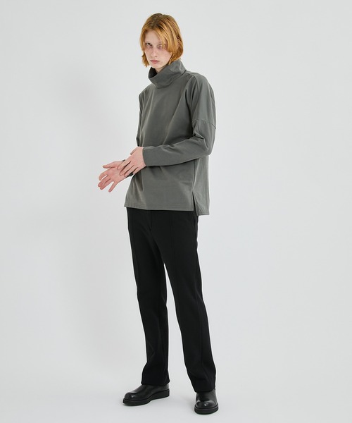 ATTACHMENT(アタッチメント)の「STUDIOUS別注 モクロディスウェードタートルカットソー/EX.mokurodhi suede turtle cutsew(Tシャツ/カットソー・メンズ・ライトグレー/ブラック/オフホワイト/カーキ・1/2)」の8枚目の写真