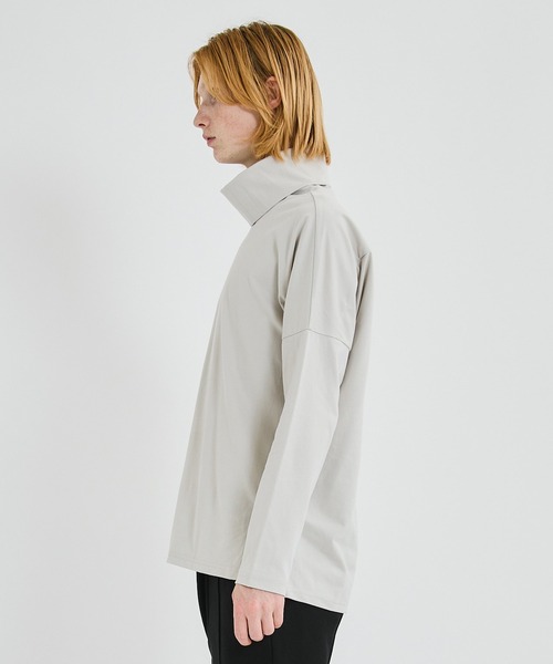 ATTACHMENT(アタッチメント)の「STUDIOUS別注 モクロディスウェードタートルカットソー/EX.mokurodhi suede turtle cutsew(Tシャツ/カットソー・メンズ・ライトグレー/ブラック/オフホワイト/カーキ・1/2)」の18枚目の写真