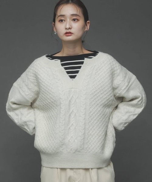 SENSE OF PLACE by URBAN RESEARCH（センスオブプレイスバイアーバンリサーチ）の「ストレッチアルパカキーネックケーブルセーター（ニット/セーター・レディース・ブラウン/ピンクベージュ/アイボリー・ONE）」の19枚目の写真