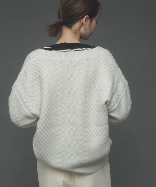 SENSE OF PLACE by URBAN RESEARCH（センスオブプレイスバイアーバンリサーチ）の「ストレッチアルパカキーネックケーブルセーター（ニット/セーター・レディース・ブラウン/ピンクベージュ/アイボリー・ONE）」の22枚目の写真