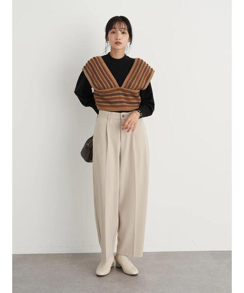 【MiuMiu】ストレートレッグパンツ Vibrant M.i.U】ハイウエストレザースキニーパンツ｜海外セレブ