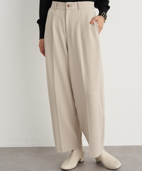 earth music&ecology（アースミュージックアンドエコロジー）の「ハイウエストタックストレートパンツ＊（スラックス・レディース・チャコールグレー/ピンク/ミント/ライトベージュ・S/M）」の2枚目の写真