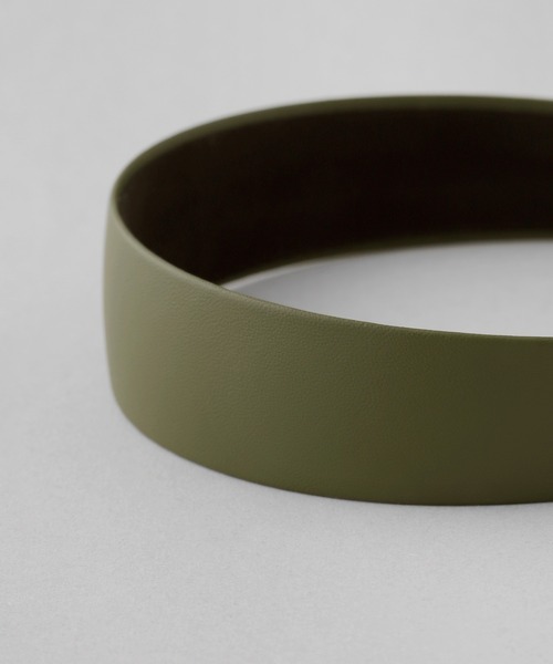 ANEMONE（アネモネ）の「レザー調シンプルカチューシャ（カチューシャ・レディース・カーキ/ブラック/ベージュ・FREE）」の8枚目の写真