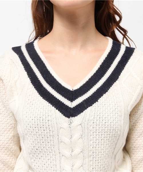 CIAOPANIC（チャオパニック）の「【Ciaopanic】Vネックチルデン（ニット/セーター・レディース・ネイビー/オフホワイト・FREE）」の6枚目の写真