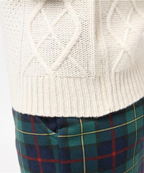 CIAOPANIC（チャオパニック）の「【Ciaopanic】Vネックチルデン（ニット/セーター・レディース・ネイビー/オフホワイト・FREE）」の8枚目の写真