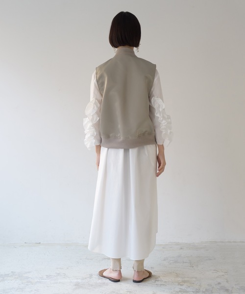 La SRIC(ラスリック)の「La SRIC / 袖バックフリルOP(シャツワンピース・レディース・オフホワイト/ネイビー・38)」の11枚目の写真