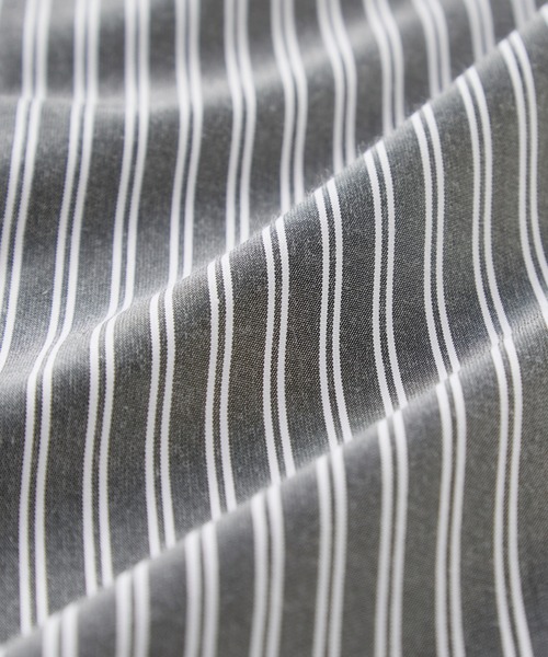 GeeRA（ジーラ）の「タック切替バンドカラーシャツワンピース（シャツワンピース・レディース・ネイビー/ストライプ/ベージュ/ブラック系その他・LARGE/X-LARGE/SMALL/XX-LARGE/MEDIUM）」の5枚目の写真