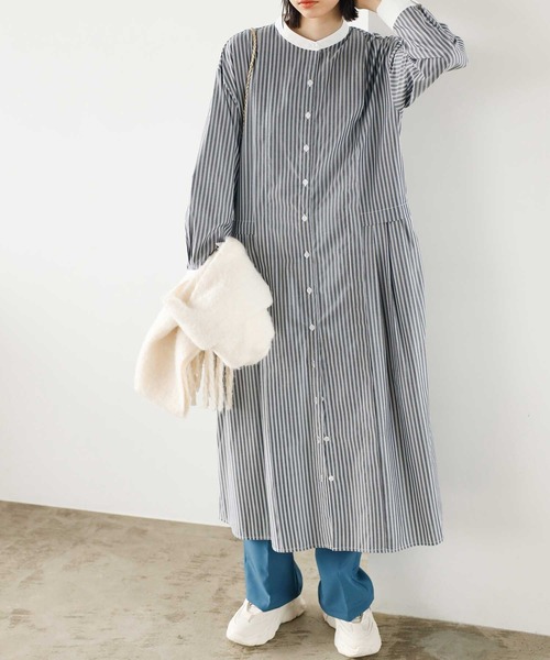 GeeRA（ジーラ）の「タック切替バンドカラーシャツワンピース（シャツワンピース・レディース・ネイビー/ストライプ/ベージュ/ブラック系その他・LARGE/X-LARGE/SMALL/XX-LARGE/MEDIUM）」の7枚目の写真