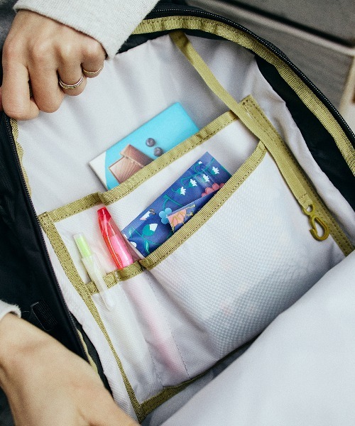 COLEMAN（コールマン）の「【Coleman / コールマン】WALKER 25 ウォーカー（バックパック/リュック・レディース・ブラック/グレー/ブラック系その他/その他1/ベージュ系その他/ネイビー/グリーン/グレー系その他/ブルー系その他/ターコイズブルー/ホワイト系その他/ピンク系その他・FREE）」の15枚目の写真