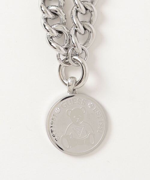 Guess(ゲス)の「VINTAGE BEAR Bear Coin Curb Necklace (Silver)(ネックレス・レディース・シルバー・ONE SIZE)」の2枚目の写真