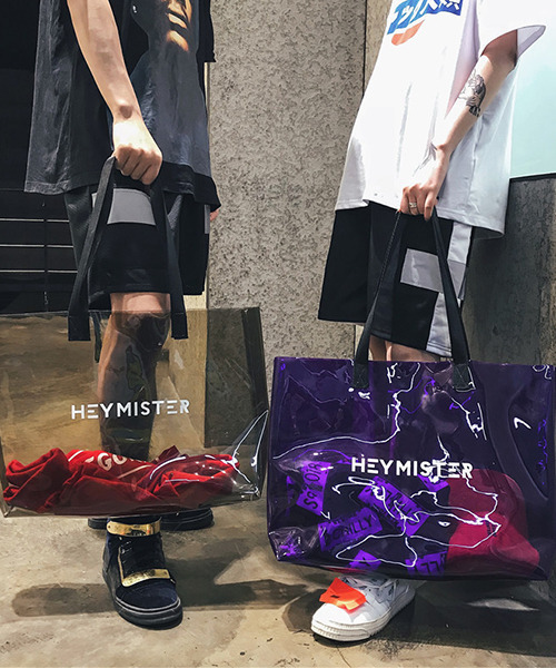 c.u.l(シーユーエル)の「【c.u.l】PVC クリアカラートートバッグ cula367(トートバッグ・レディース・パープル/ブラウン/ブルー/レッド/クリア・FREE)」の4枚目の写真