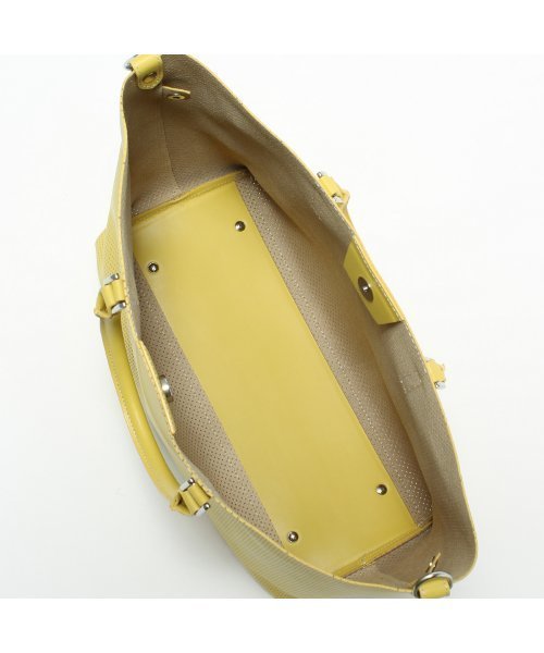 La TOTALITE（ラトータリテ）の「GIANNI NOTARO バックインバックツキトート。（トートバッグ・レディース・ベージュ/イエロー・FREE）」の10枚目の写真