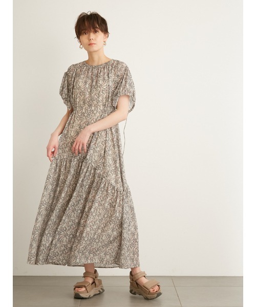 emmi（エミ）の「【emmi atelier】スパイシーフラワーワンピース