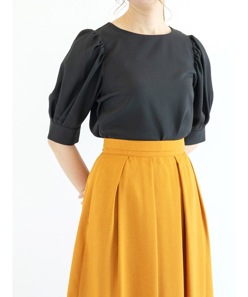 Te chichi（テチチ）の「ツイル袖ボリュームブラウス（シャツ/ブラウス・レディース・ブラック/ベージュ/サックスブルー・ﾌﾘ-）」の2枚目の写真