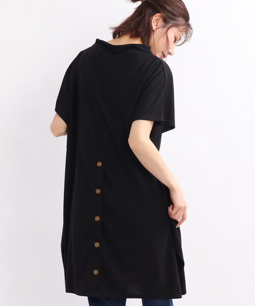 SHOO・LA・RUE(シューラルー)の「◆リップルバック釦ワンピース(ワンピース・レディース・ライトブルー/ブラック/カーキ・02/03/04)」の8枚目の写真