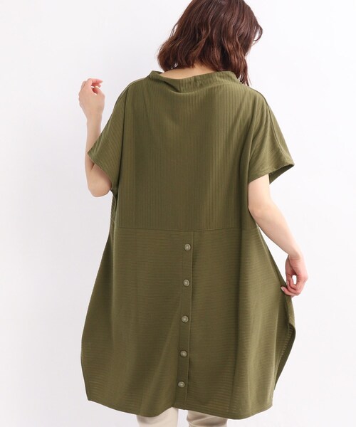 SHOO・LA・RUE(シューラルー)の「◆リップルバック釦ワンピース(ワンピース・レディース・ライトブルー/ブラック/カーキ・02/03/04)」の14枚目の写真