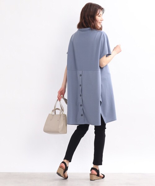 SHOO・LA・RUE(シューラルー)の「◆リップルバック釦ワンピース(ワンピース・レディース・ライトブルー/ブラック/カーキ・02/03/04)」の22枚目の写真