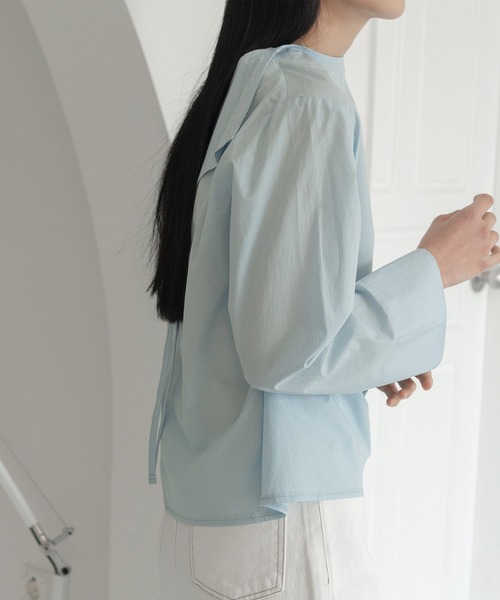 MUYMONA(ムイモナ)の「バックリボン Vネックブラウス mmw22s017【MUYMONA】【2022SS】(シャツ/ブラウス・レディース・オフホワイト/ブルー/ブラック・FREE)」の14枚目の写真