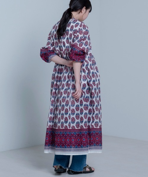 LUPILIEN（ルピリアン）の「Made in indiaダマスク柄プリント　ワンピース（ワンピース・レディース・ブラック/ネイビー/オフホワイト・FREE）」の14枚目の写真
