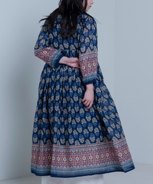 LUPILIEN（ルピリアン）の「Made in indiaダマスク柄プリント　ワンピース（ワンピース・レディース・ブラック/ネイビー/オフホワイト・FREE）」の17枚目の写真