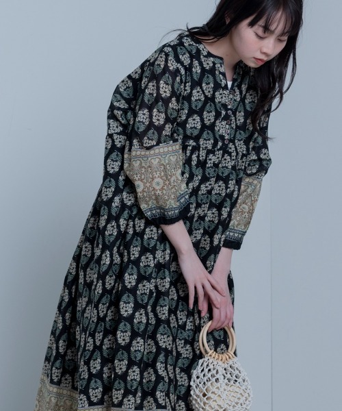 LUPILIEN（ルピリアン）の「Made in indiaダマスク柄プリント　ワンピース（ワンピース・レディース・ブラック/ネイビー/オフホワイト・FREE）」の20枚目の写真