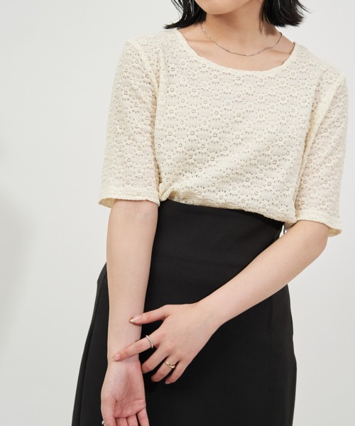 VANNIE U(ヴァニーユー)の「シアーフラワーT(Tシャツ/カットソー・レディース・アイボリー/ナチュラル・FREE)」の9枚目の写真