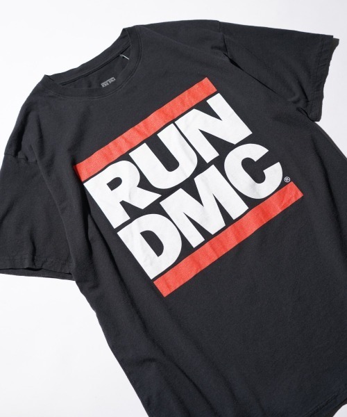 THRIFTY LOOK(スリフティールック)の「THRIFTY LOOK / スリフティールック THRIFTY "RUN DMC" TEE ランディーエムシー バンドTシャツ バンT ヒップホップTシャツ(Tシャツ/カットソー・メンズ・ブラック/ブラック系1・X-LARGE/LARGE/XX-LARGE/MEDIUM)」の6枚目の写真
