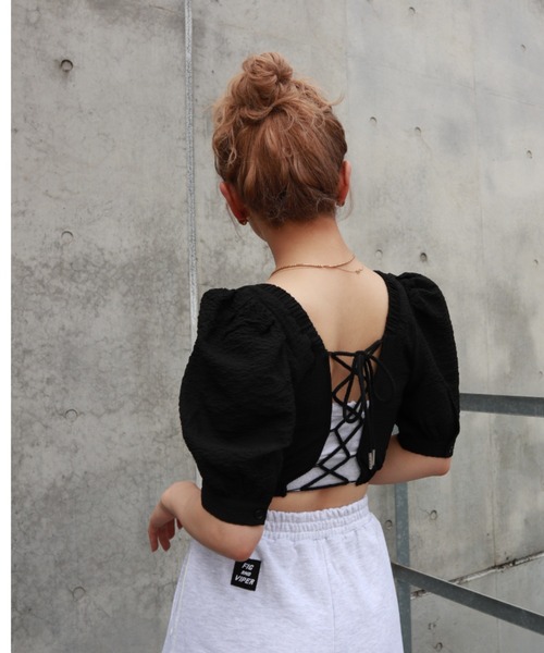 FIG&VIPER（フィグアンドバイパー）の「ボリュームスリーブレースアップTOP（Tシャツ/カットソー・レディース・イエロー/ブラック/ホワイト・FREE）」の20枚目の写真