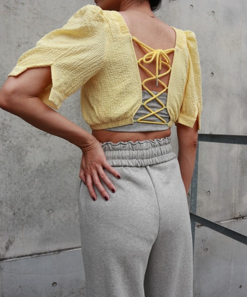 FIG&VIPER（フィグアンドバイパー）の「ボリュームスリーブレースアップTOP（Tシャツ/カットソー・レディース・イエロー/ブラック/ホワイト・FREE）」の11枚目の写真