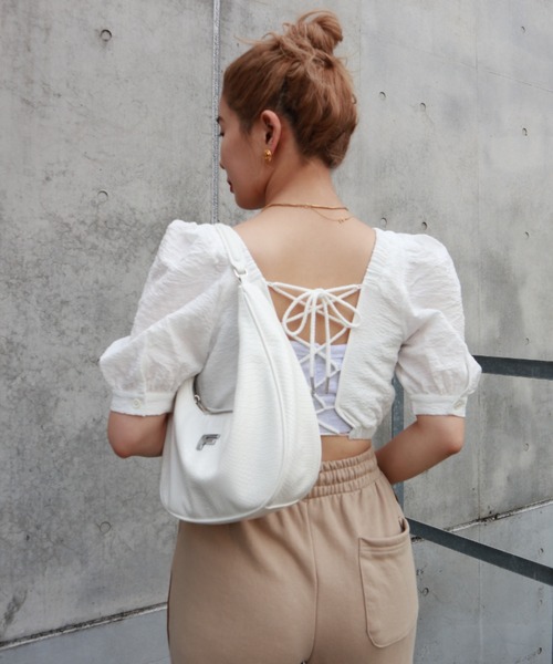 FIG&VIPER（フィグアンドバイパー）の「ボリュームスリーブレースアップTOP（Tシャツ/カットソー・レディース・イエロー/ブラック/ホワイト・FREE）」の22枚目の写真