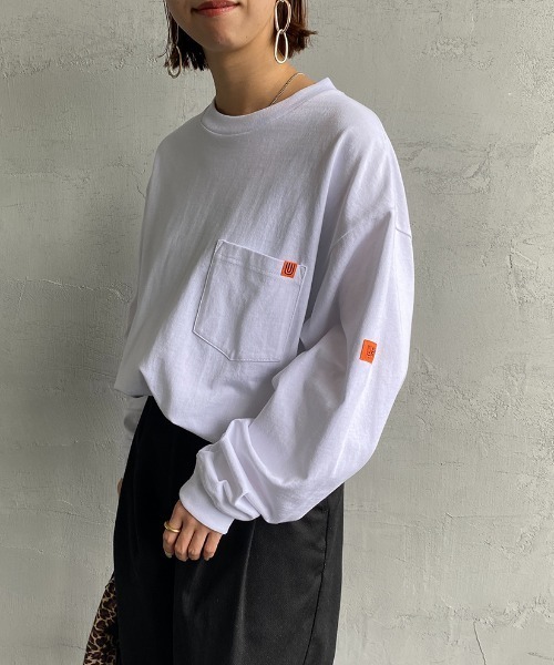 UNIVERSAL OVERALL（ユニバーサルオーバーオール）の「【FINEBOYS 11月号掲載】[UNIVERSAL OVERALL/ユニバーサルオーバーオール] 別注 ロングスリーブポケットTシャツ（Tシャツ/カットソー・レディース・ホワイト/ブラック/ブラウン/グリーン/グリーン系・S/M/L）」の13枚目の写真