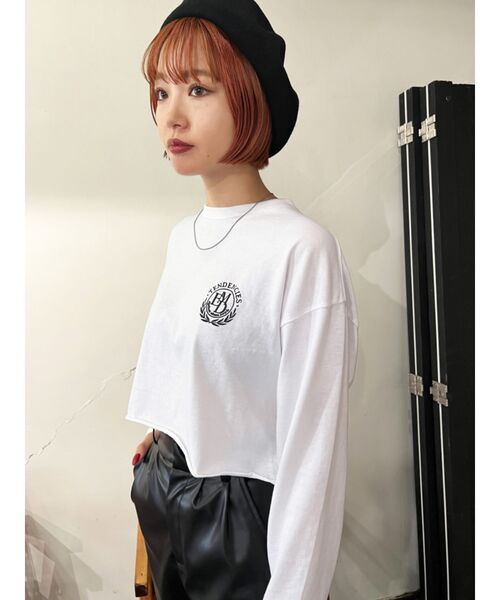 EMODA（エモダ）の「エンブレムロゴロングTシャツ（Tシャツ/カットソー・レディース・ホワイト/ブラック/ネイビー/グレー・FREE）」の15枚目の写真