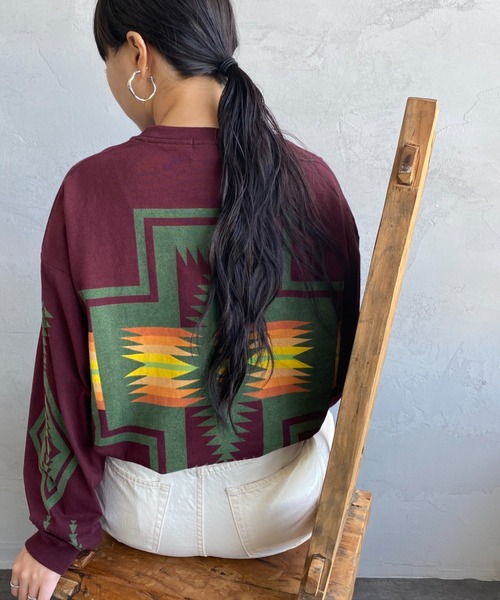 PENDLETON（ペンドルトン）の「[PENDLETON/ペンドルトン] 別注 ネイティブ柄バックプリントロンT（Tシャツ/カットソー・レディース・ホワイト/ブラック/グリーン/バーガンディー/ブルー/ホワイト系/ブラック系・S/M/L/XL）」の7枚目の写真