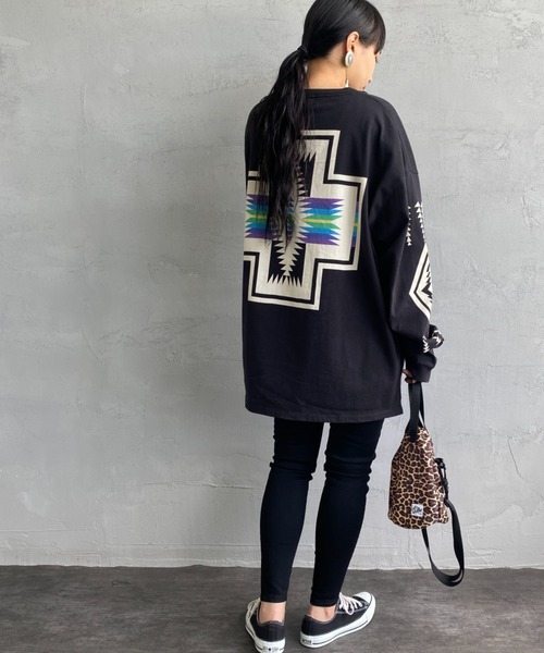 PENDLETON（ペンドルトン）の「[PENDLETON/ペンドルトン] 別注 ネイティブ柄バックプリントロンT（Tシャツ/カットソー・レディース・ホワイト/ブラック/グリーン/バーガンディー/ブルー/ホワイト系/ブラック系・S/M/L/XL）」の15枚目の写真