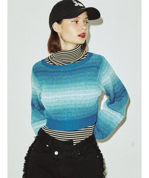 jouetie(ジュエティ)の「グラデーションパワショルカーデ【2WAY】(カーディガン/ボレロ・レディース・ブルー/グリーン/イエロー/ピンク・MEDIUM)」の3枚目の写真