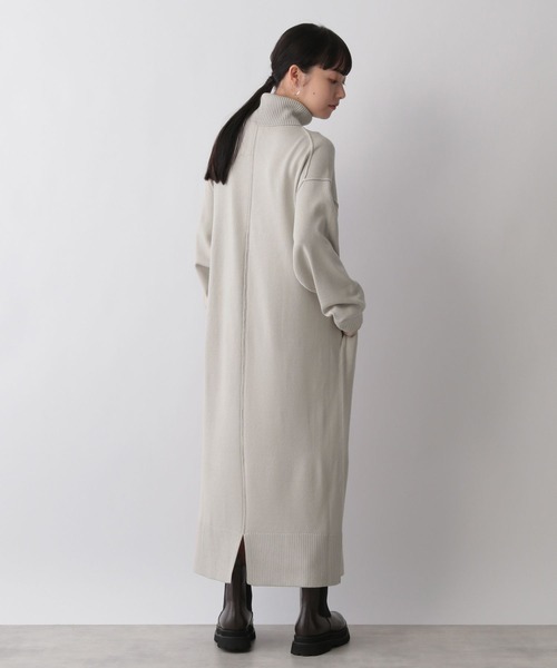 LOWRYS FARM(ローリーズファーム)の「タートルネックワンピース 294740(ワンピース・レディース・ブラック/ブラウン/ブルー/アイボリー・FREE)」の19枚目の写真