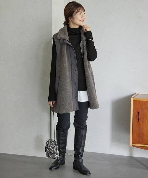 SLOBE IENA(スローブイエナ)の「ウール針抜きリブタートル(Tシャツ/カットソー・レディース・アイボリー/ブラック系その他/ブラック/レッド・FREE)」の5枚目の写真