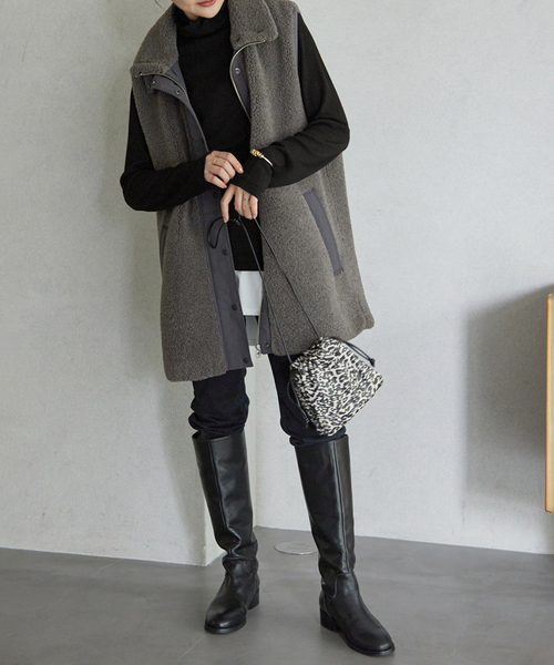 SLOBE IENA(スローブイエナ)の「ウール針抜きリブタートル(Tシャツ/カットソー・レディース・アイボリー/ブラック系その他/ブラック/レッド・FREE)」の7枚目の写真