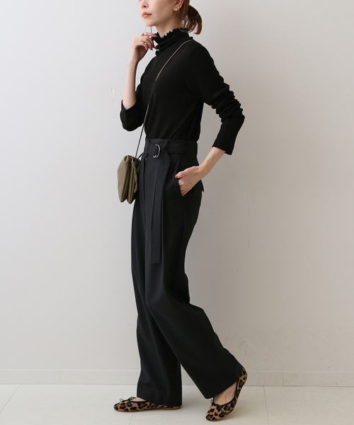 SLOBE IENA(スローブイエナ)の「ウール針抜きリブタートル(Tシャツ/カットソー・レディース・アイボリー/ブラック系その他/ブラック/レッド・FREE)」の11枚目の写真