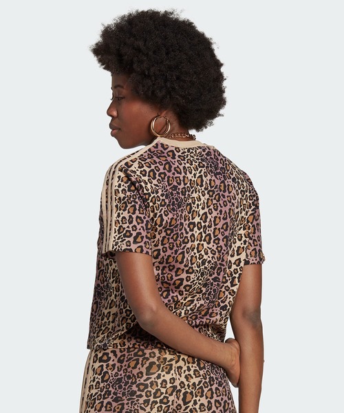 adidas(アディダス)の「総柄プリント Tシャツ / アディダスオリジナルス(Tシャツ/カットソー・レディース・ブラック・LARGE/MEDIUM/SMALL/X-LARGE/XX-LARGE/X-SMALL)」の6枚目の写真