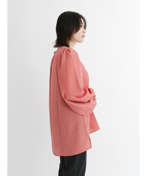 Samansa Mos2 blue(サマンサモスモスブルー)の「スキッパーブラウス(シャツ/ブラウス・レディース・ブラック/オレンジ/ライトベージュ・フリ-)」の7枚目の写真