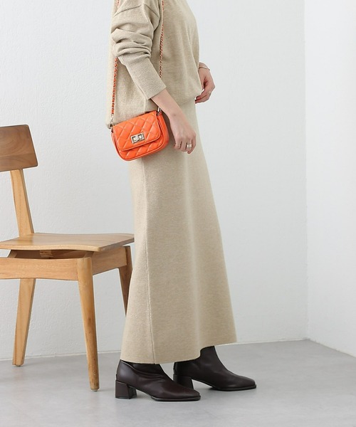 COLONY 2139（コロニートゥーワンスリーナイン）の「リサイクルポリPBTミラノリブペンシルスカート（スカート・レディース・ブラック/ベージュ/グレー・SMALL/MEDIUM）」の14枚目の写真