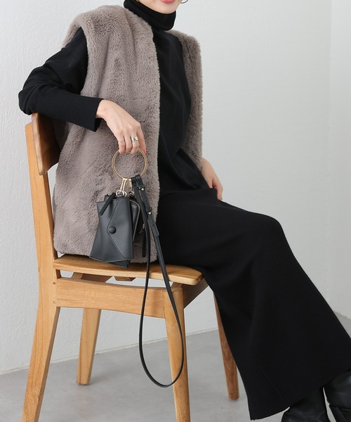 COLONY 2139（コロニートゥーワンスリーナイン）の「リサイクルポリPBTミラノリブペンシルスカート（スカート・レディース・ブラック/ベージュ/グレー・SMALL/MEDIUM）」の10枚目の写真