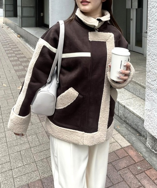 LAC-VERT（ラック・ヴェール）の「【新色登場】バイカラー配色ムートンボアジャケット（ムートンコート・レディース・ブラウン/ブラック/ダークブラウン・FREE）」の14枚目の写真