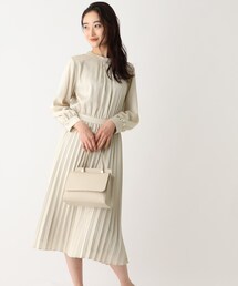 OPAQUE.CLIP | DELEGANT サテンプリーツワンピース【OPAQUE.CLIP NAVY】(ワンピース)